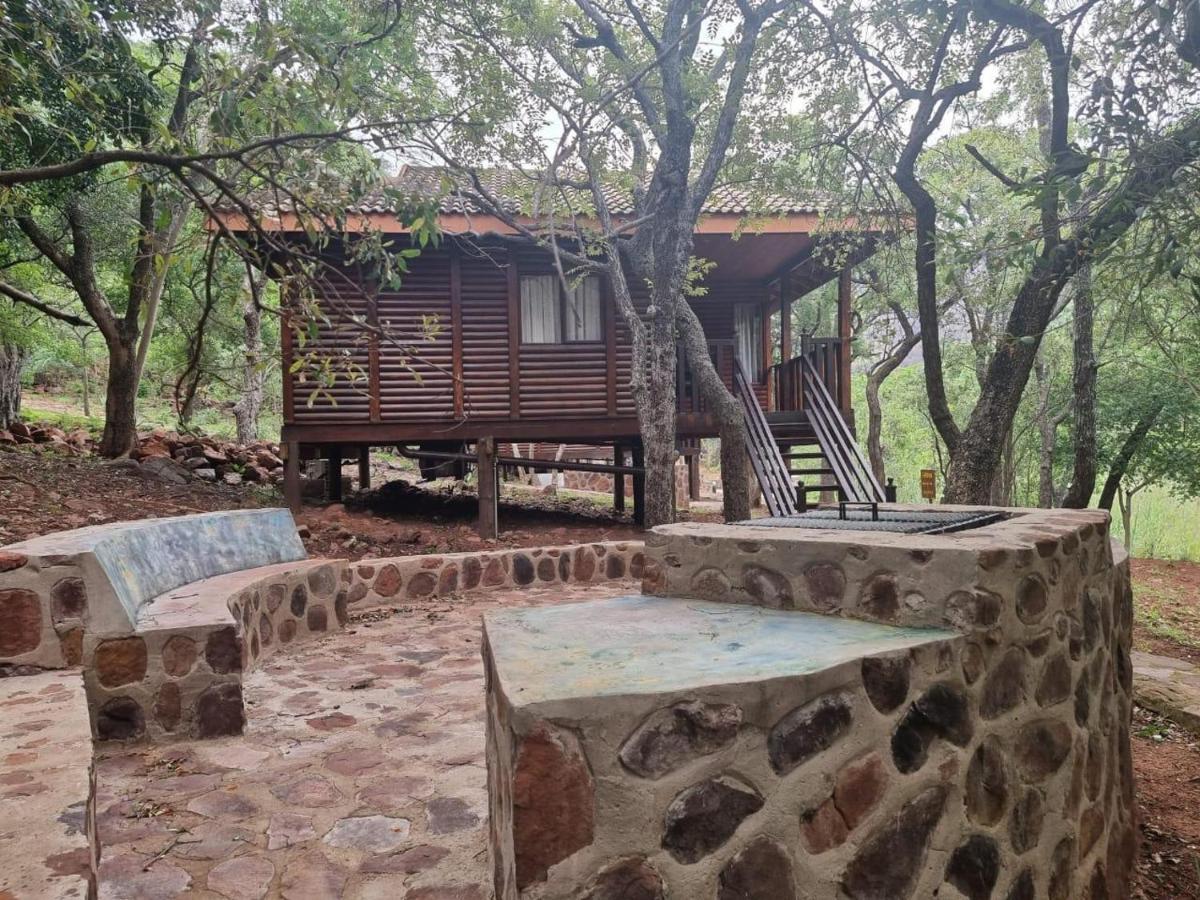 Waterfall Safari Lodge Winterkamp Dış mekan fotoğraf