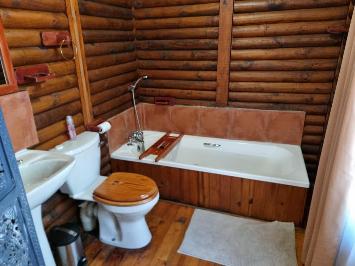 Waterfall Safari Lodge Winterkamp Dış mekan fotoğraf
