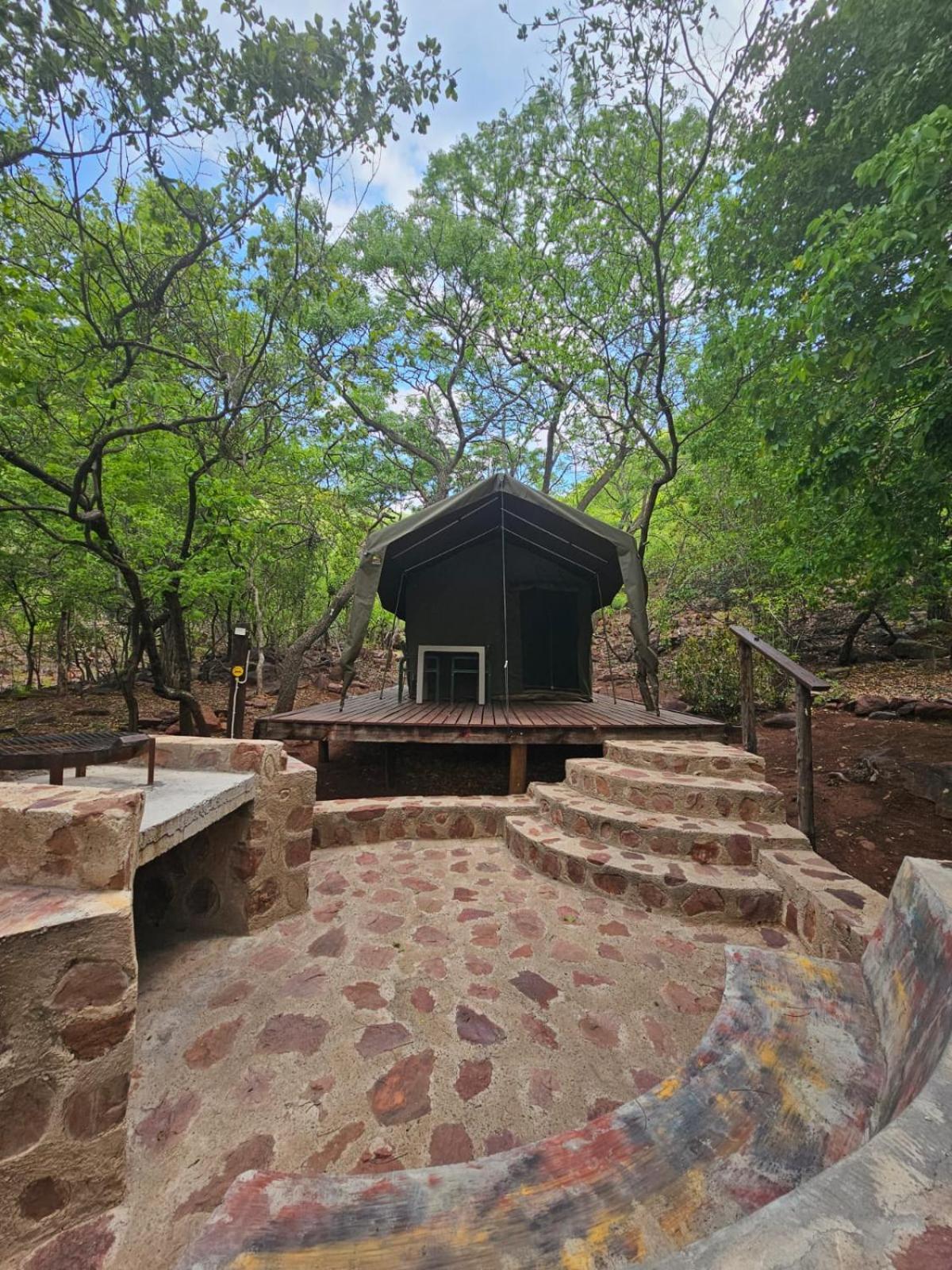 Waterfall Safari Lodge Winterkamp Dış mekan fotoğraf
